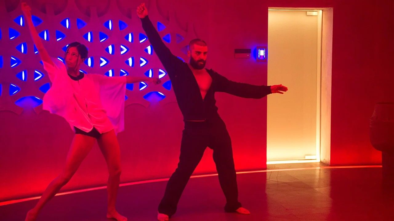 Oscar Isaac mostra seus movimentos