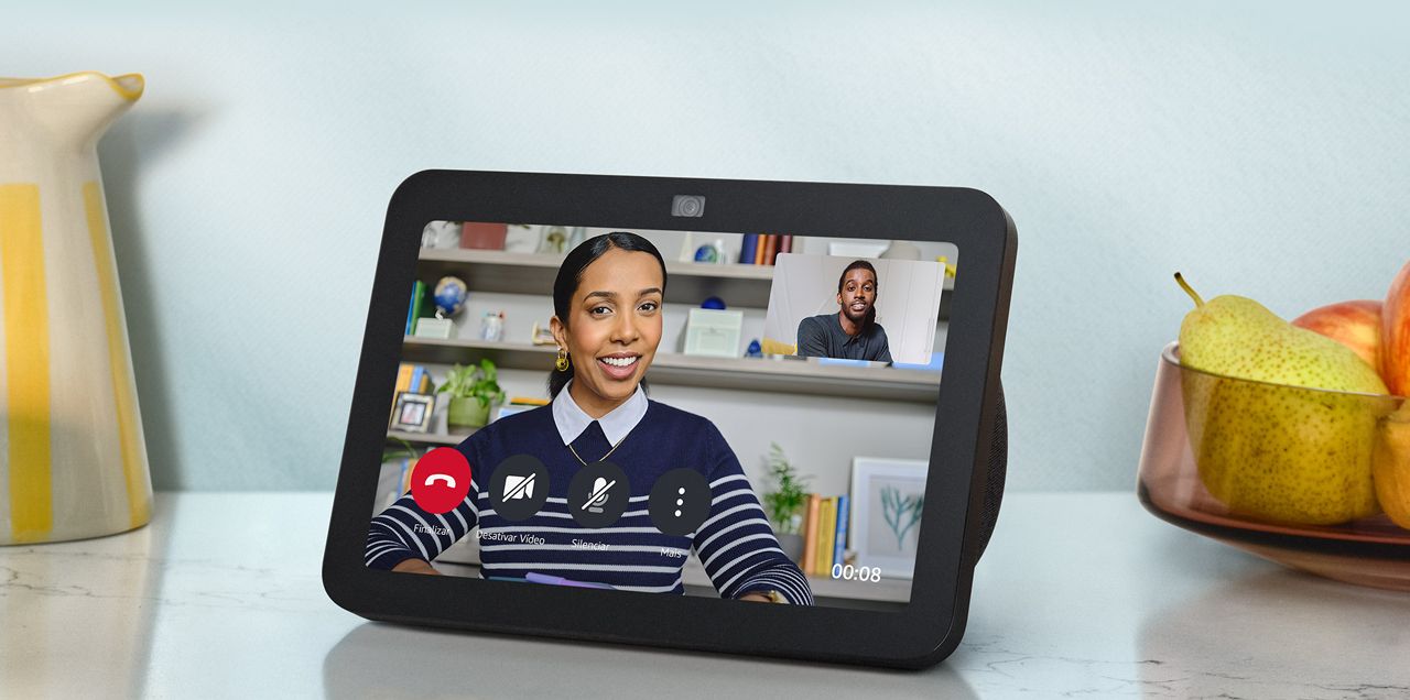 Chamada de vídeo com o Echo Show 8