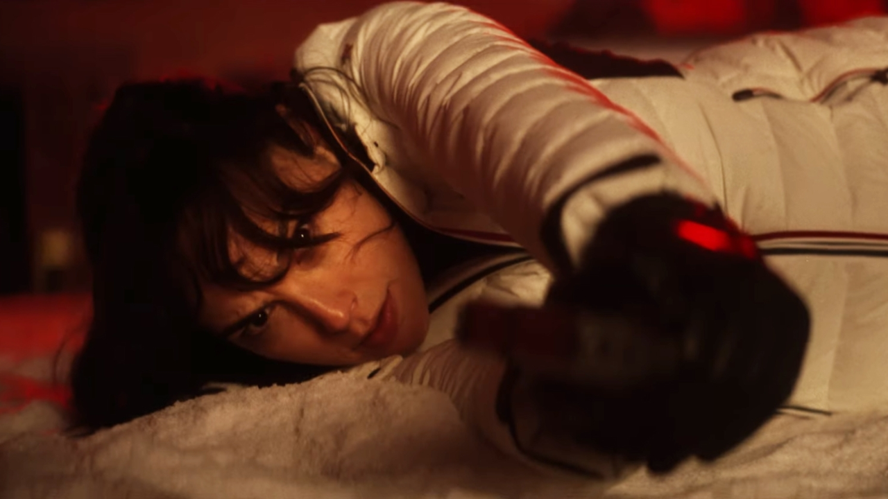 Gal Gadot é a espiã Rachel Stone em Agente Stone.