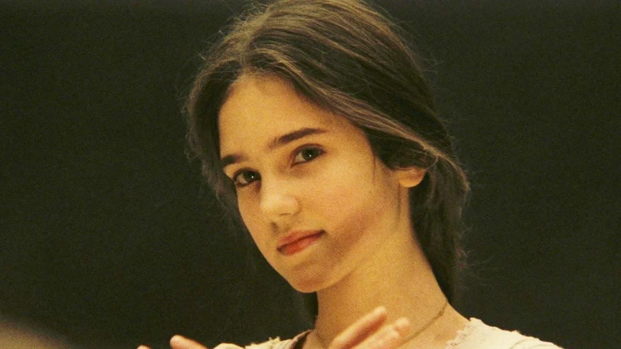 Deborah (Jennifer Connelly)