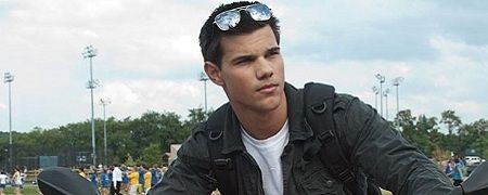 Taylor Lautner irá atuar em Gente Grande 2