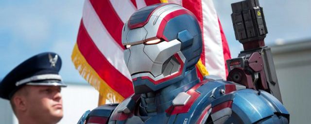 Homem de Ferro 3: Quatro fotos mostram Patriota de Ferro e nova personagem