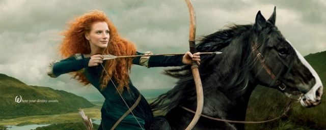 Jessica Chastain integra a série de celebridades fotografadas no papel de personagens da Disney