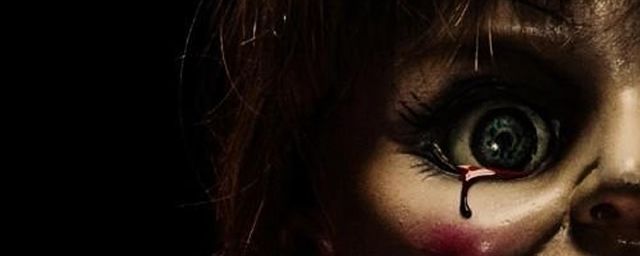 Que medo! Veja a primeira foto da boneca Annabelle no prequel de Invocação do Mal