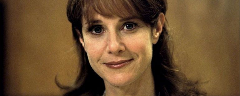 The Ranch: Debra Winger será mãe de Ashton Kutcher na nova comédia da Netflix