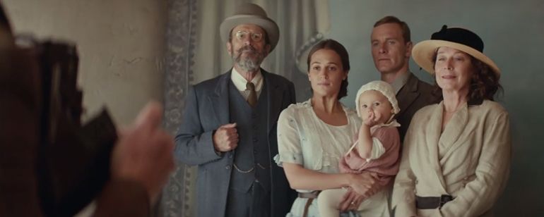 Alicia Vikander sofre muito no novo trailer de The Light Between Oceans