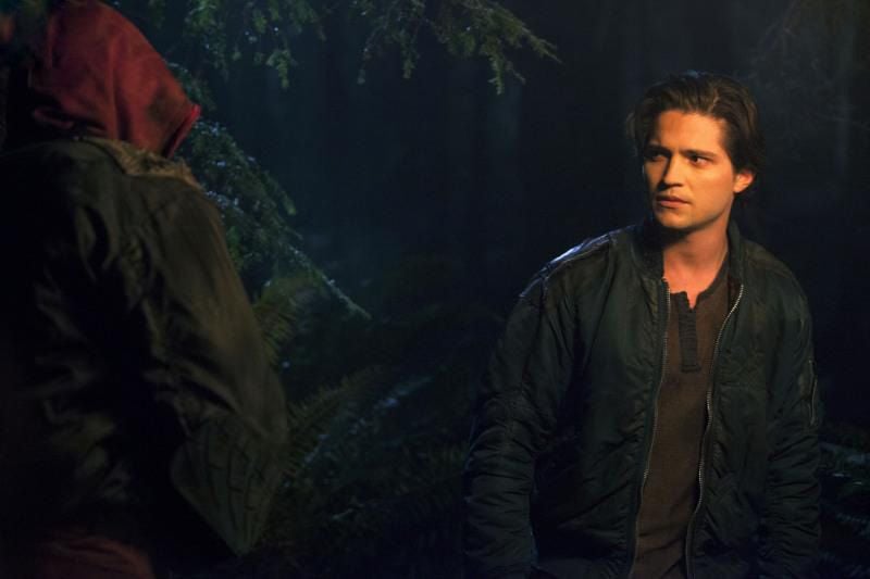 Foto de Thomas McDonell - The 100 : Fotos Thomas McDonell - Foto 17 de ...
