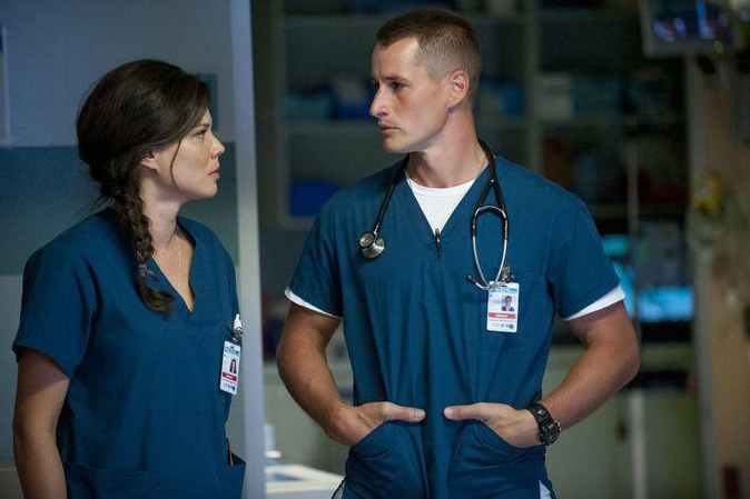 The Night Shift Foto Brendan Fehr Jeananne Goossen 143 No 195 Adorocinema