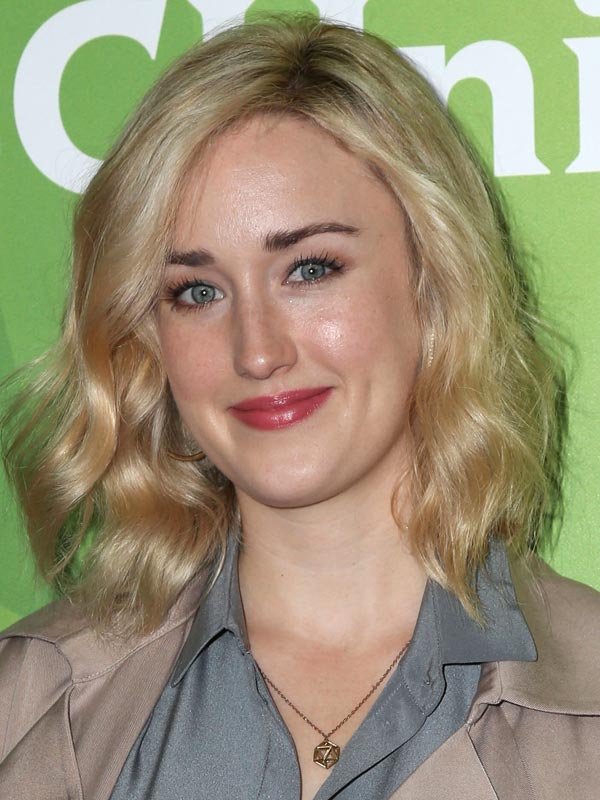 Ashley Johnson - AdoroCinema