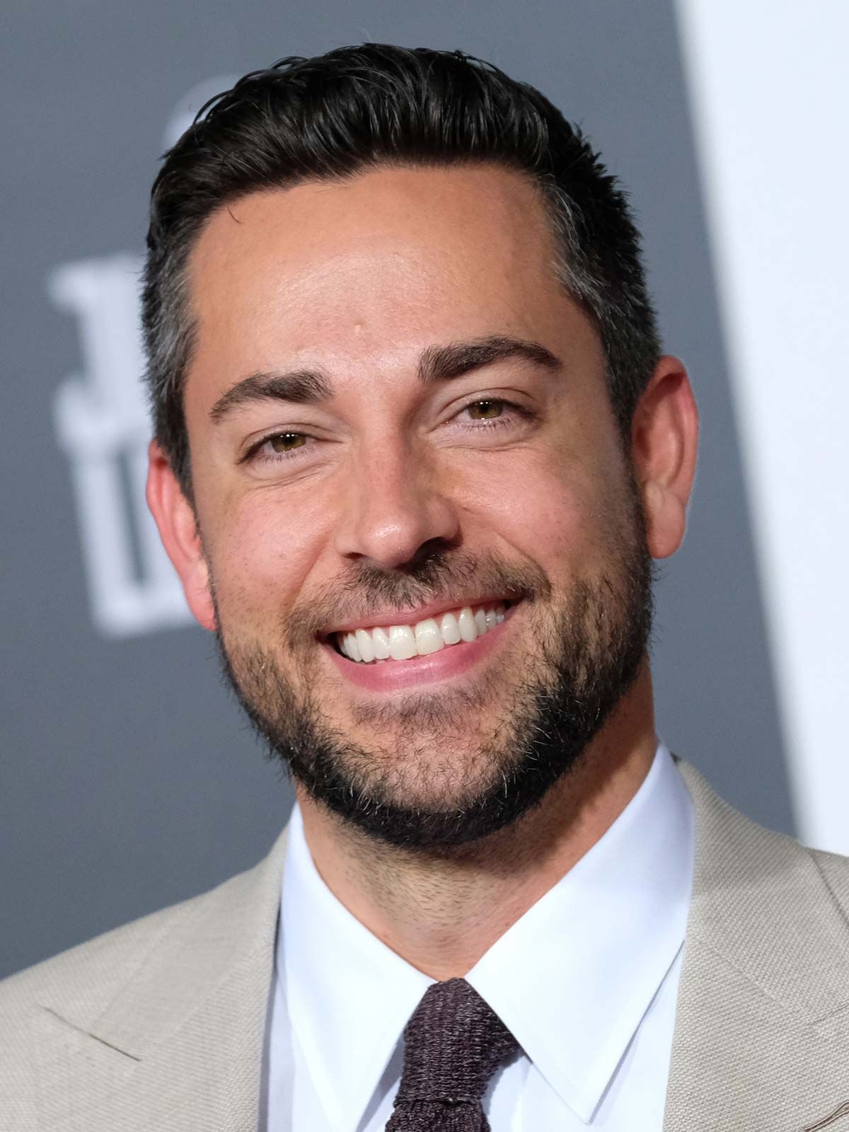 Foto de Zachary Levi Poster Zachary Levi AdoroCinema