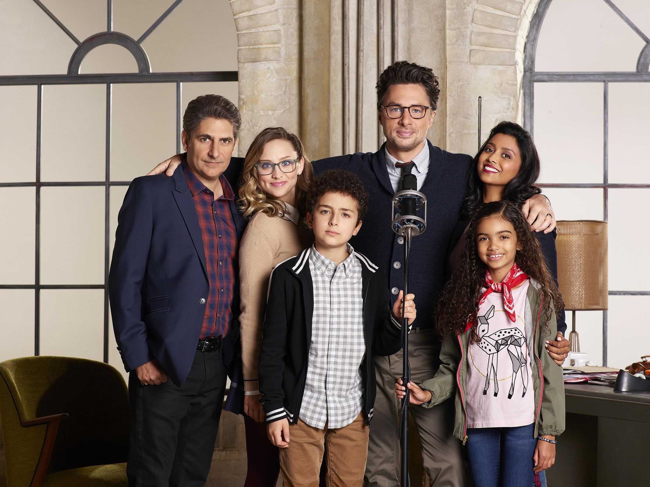 Alex Inc Alex, Inc. : Fotos Tiya Sircar, Elisha Henig, Zach Braff, Michael ...