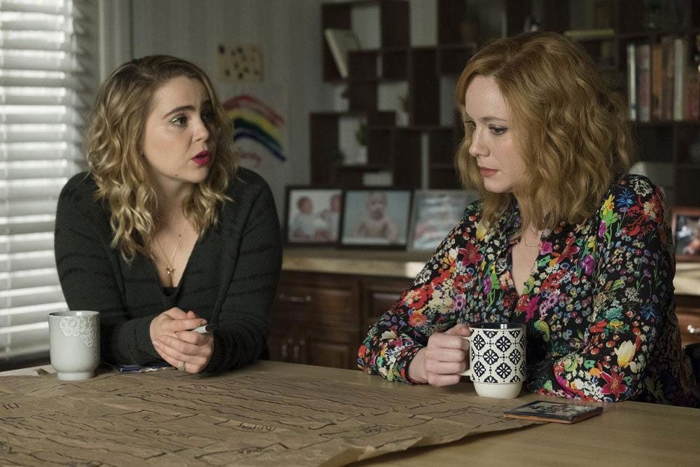 Good Girls Good Girls Fotos Christina Hendricks, Mae Whitman 87(01)