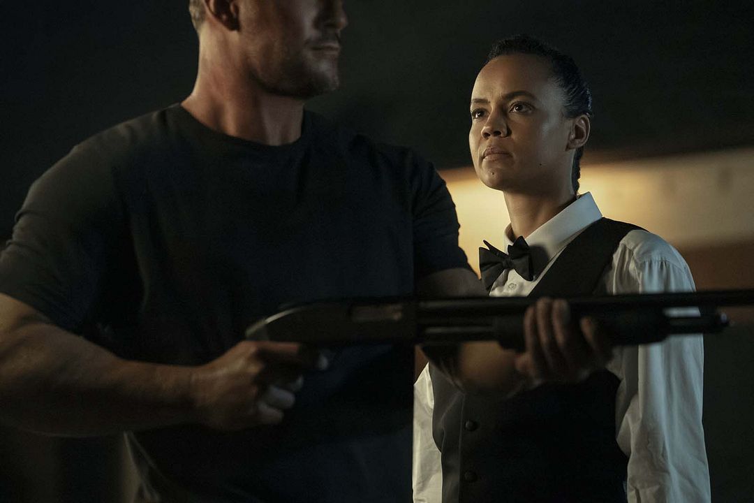 Fotos Alan Ritchson, Maria Sten