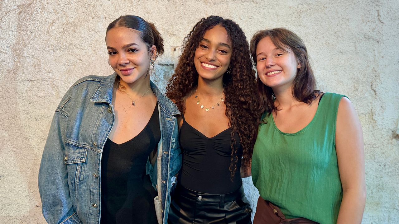 Apenas 3 Meninas : Poster