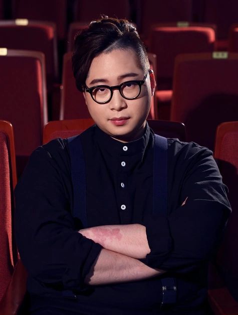 Poster Chang-yung Hwang