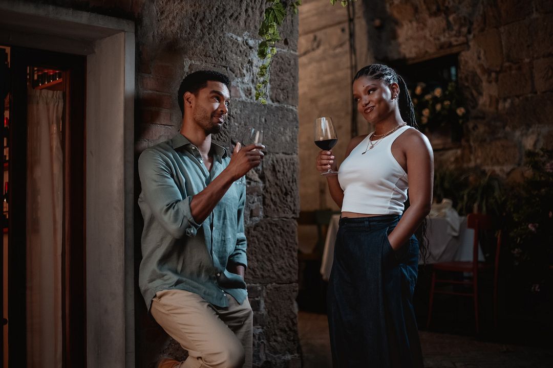 Eu & Você Na Toscana : Fotos Halle Bailey, Regé-Jean Page