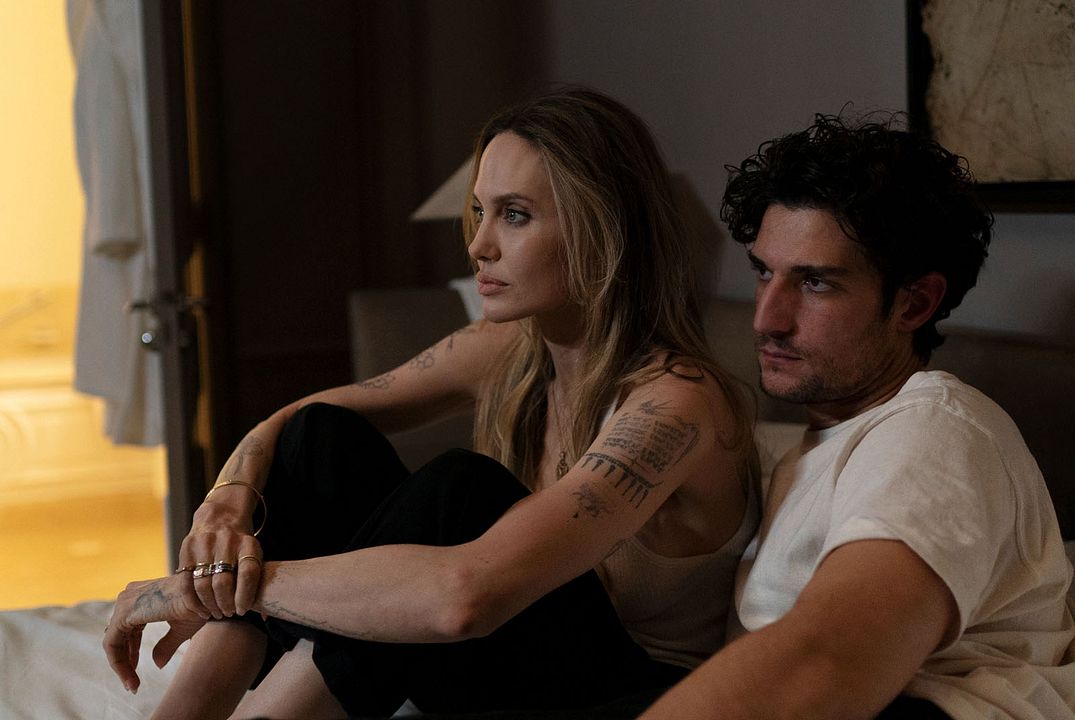 Vidas Entrelaçadas : Fotos Angelina Jolie, Louis Garrel