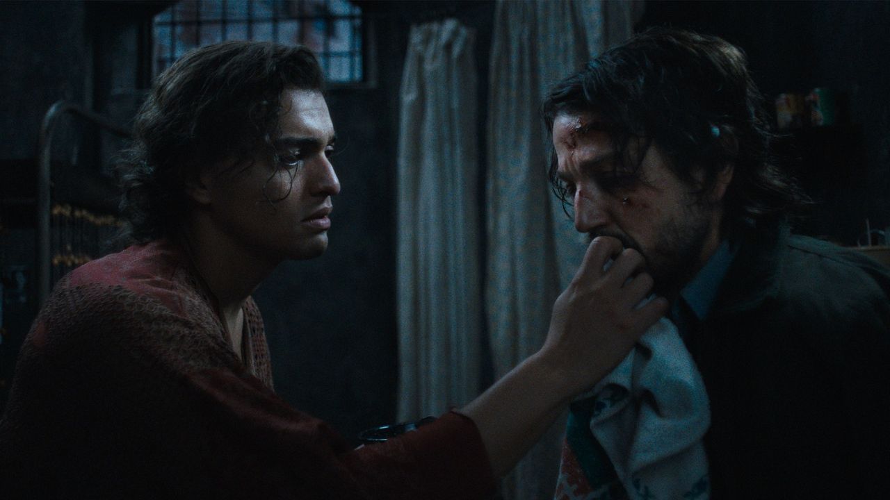 O Beijo da Mulher Aranha : Fotos Diego Luna, Tonatiuh