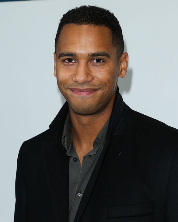 Poster Elliot Knight