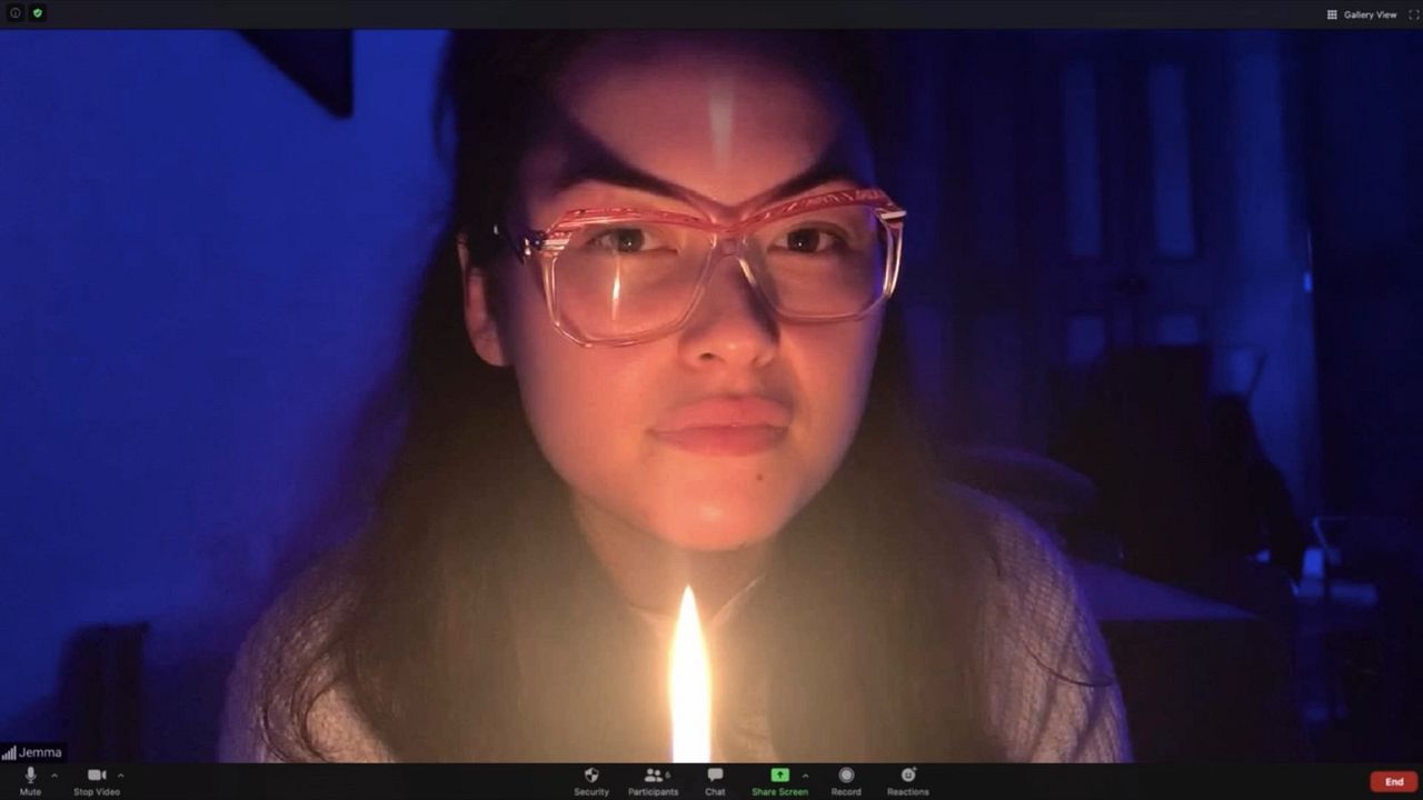 Cuidado Com Quem Chama : Fotos