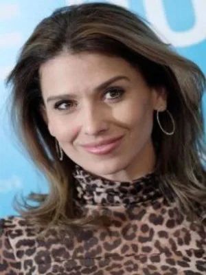 Poster Hilaria Baldwin