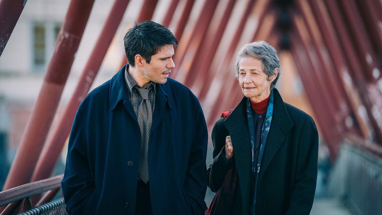 Dois Pianos : Fotos Charlotte Rampling, François Civil