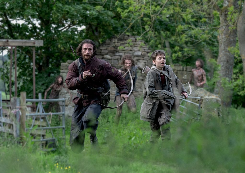 Extermínio 3: A Evolução : Fotos Aaron Taylor-Johnson, Alfie Williams
