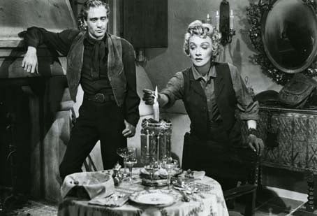 O Diabo Feito Mulher : Fotos Fritz Lang, Marlene Dietrich, Mel Ferrer