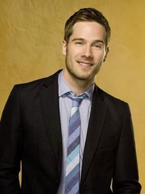 Poster Luke MacFarlane