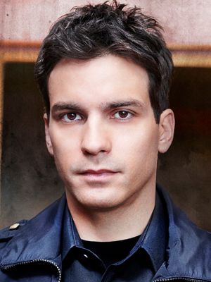Poster Santiago Cabrera