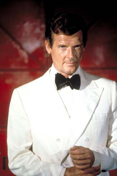 007 Contra o Homem com a Pistola de Ouro : Fotos Roger Moore