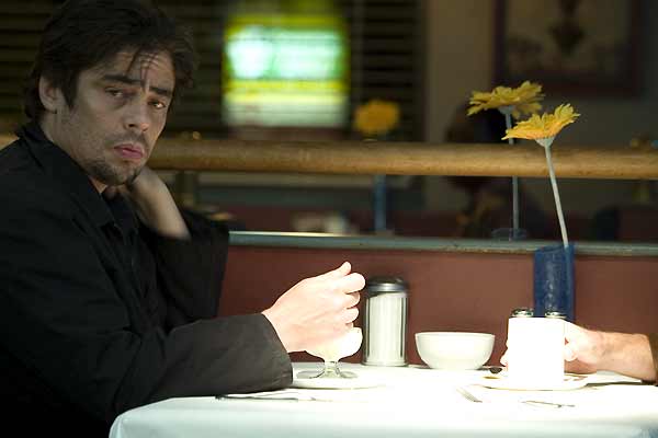 Coisas que Perdemos pelo Caminho : Fotos Benicio Del Toro