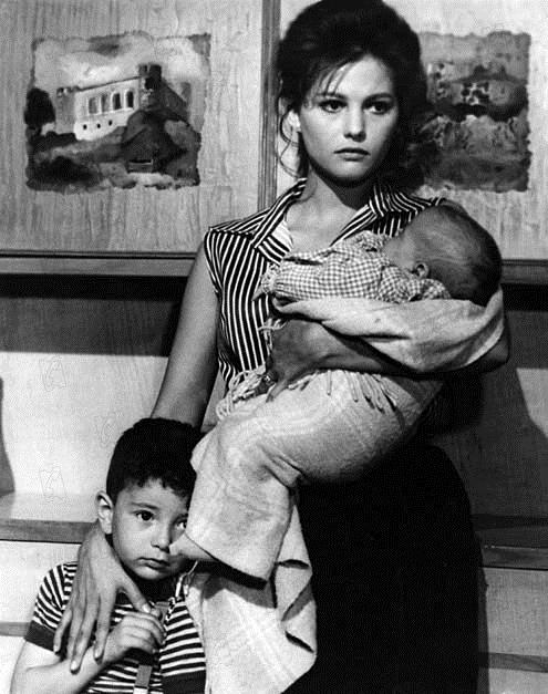 Rocco e seus Irmãos : Fotos Claudia Cardinale, Luchino Visconti