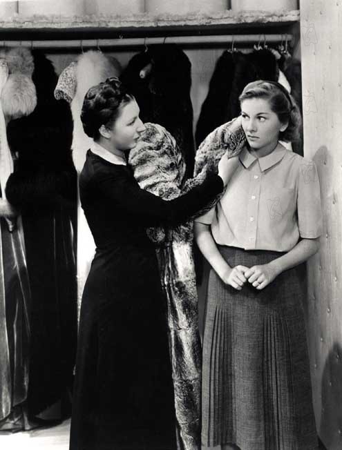 Rebecca, A Mulher Inesquecível: Joan Fontaine, Dame Judith Anderson
