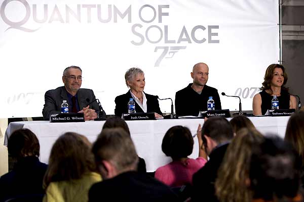 007 - Quantum of Solace : Fotos Judi Dench, Barbara Broccoli, Michael G. Wilson