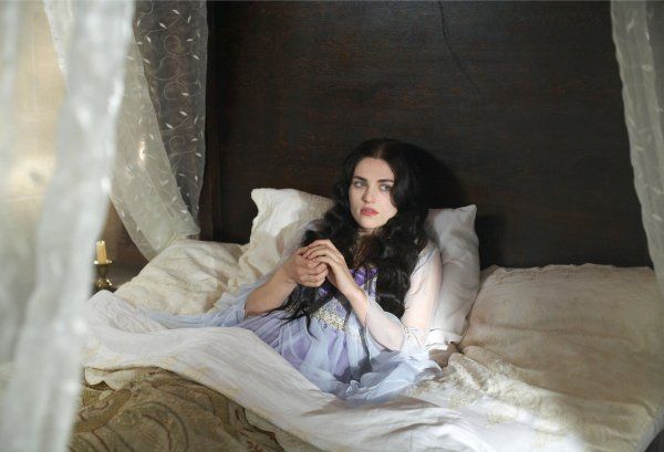 Fotos Katie McGrath