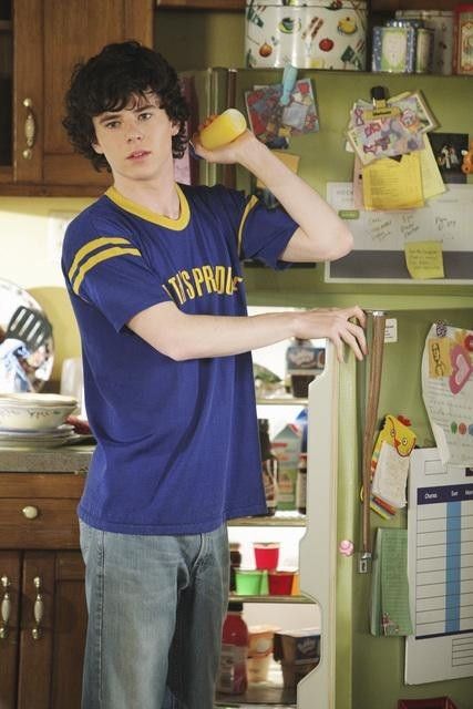 The Middle : Fotos Charlie McDermott