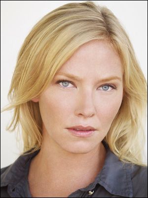 Poster Kelli Giddish