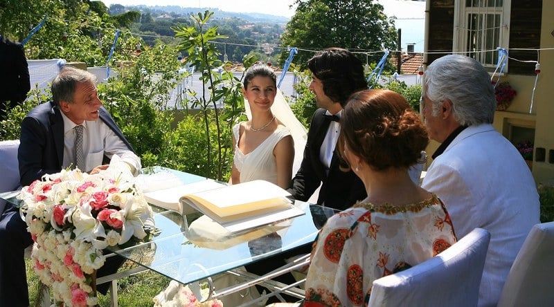 Fotos Beren Saat, Engin Akyürek, Civan Canova