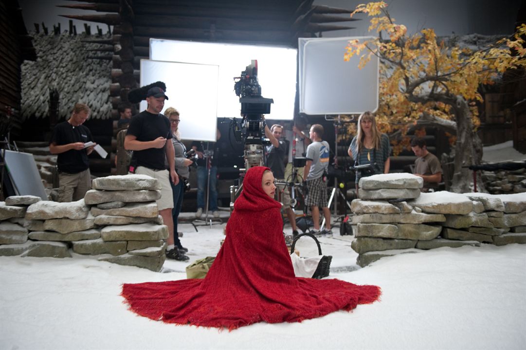 A Garota da Capa Vermelha : Fotos Amanda Seyfried, Catherine Hardwicke