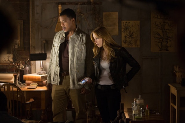 Grimm : Fotos Jaime Ray Newman, Russell Hornsby