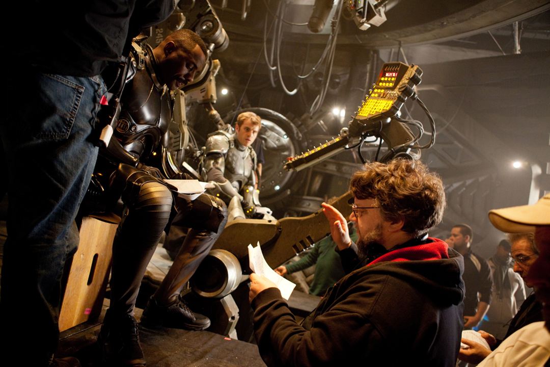 Círculo de Fogo : Fotos Guillermo del Toro, Idris Elba