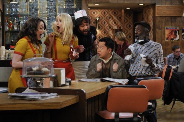 2 Broke Girls : Fotos Beth Behrs, Matthew Moy, Jonathan Kite, Kat Dennings, Garrett Morris