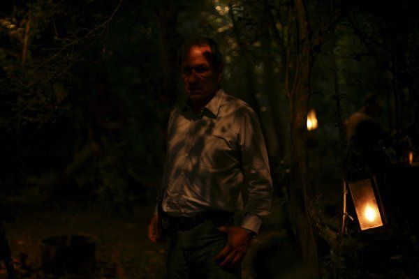 Às Margens de um Crime : Fotos