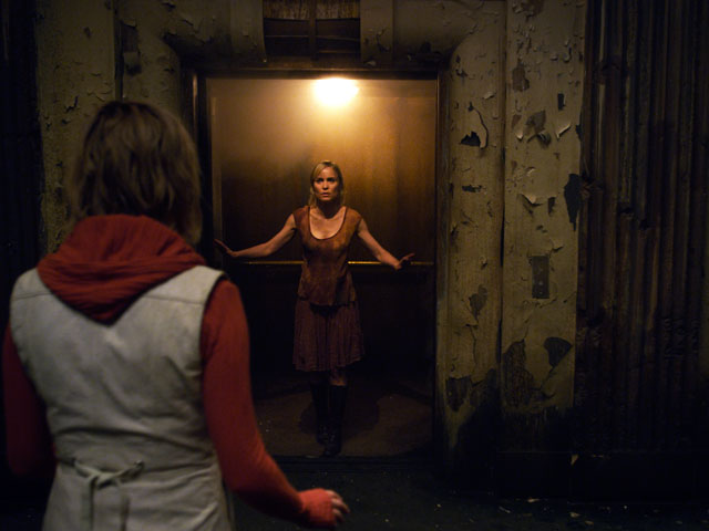 Silent Hill: Revelação : Fotos Adelaide Clemens