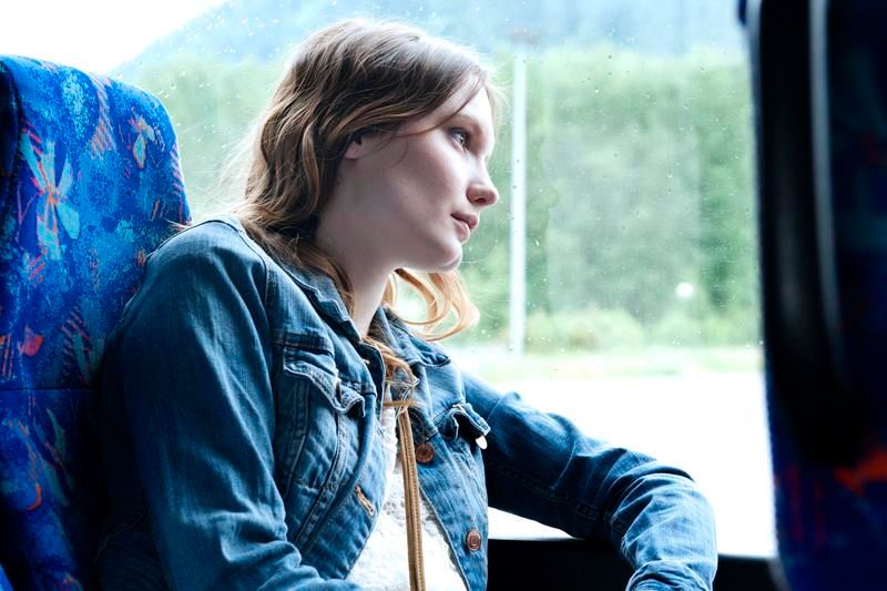 Les Revenants : Fotos Ana Girardot