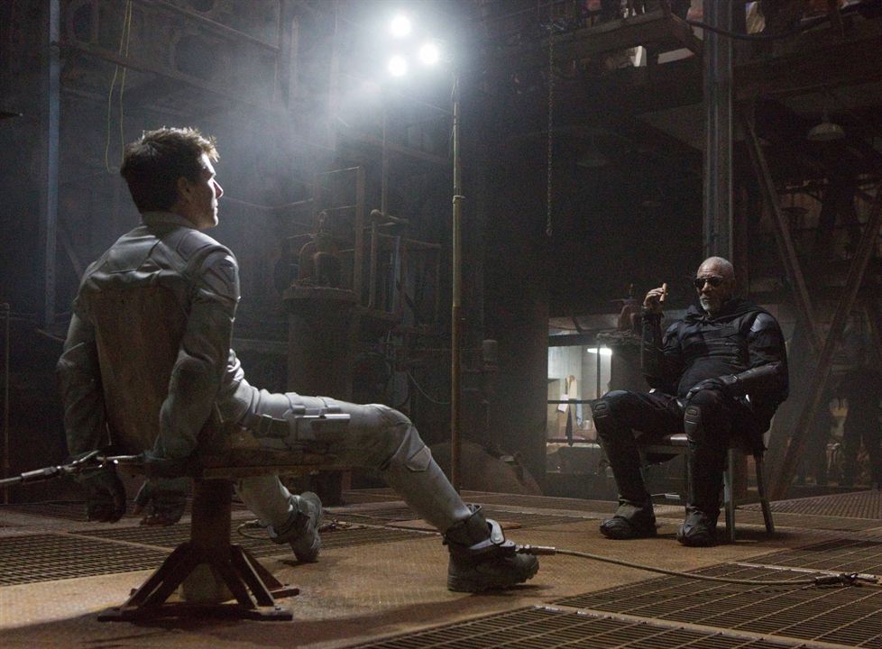 Oblivion : Fotos Morgan Freeman, Tom Cruise