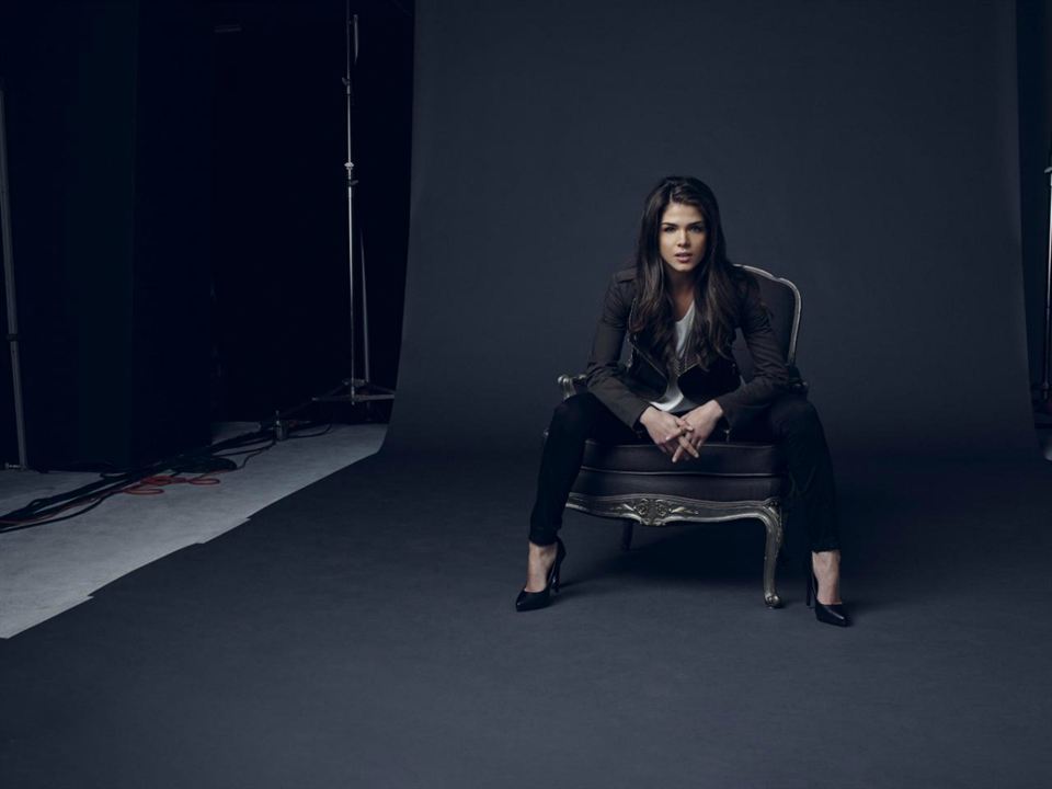 Fotos Marie Avgeropoulos