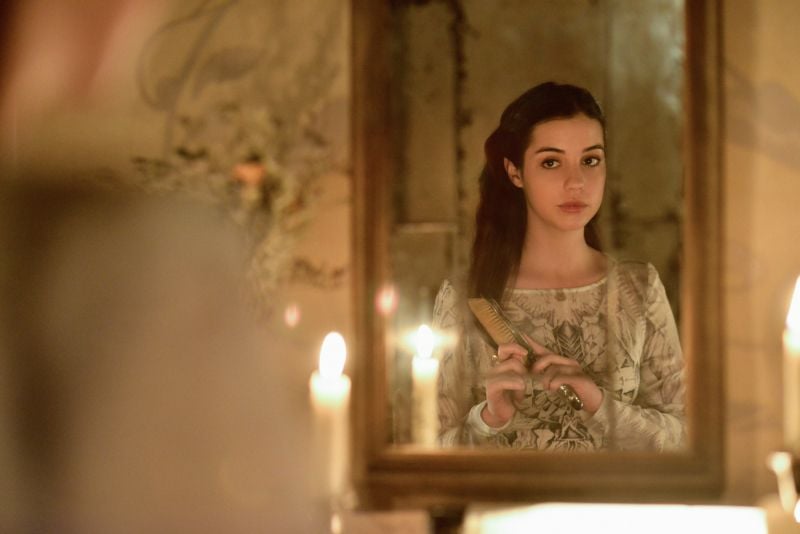 Reign : Fotos Adelaide Kane