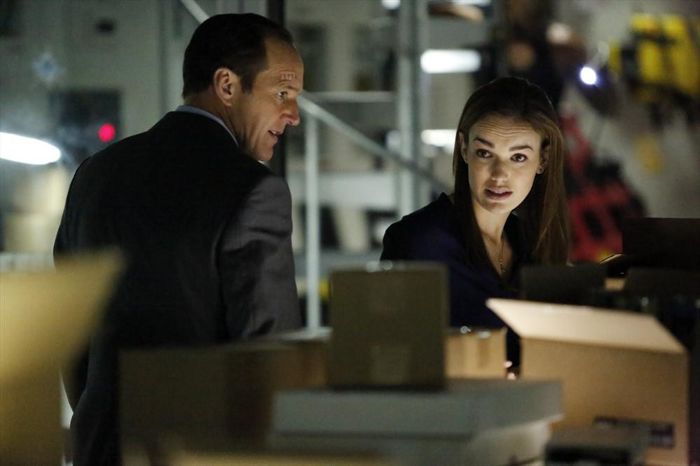 Marvel's Agents of S.H.I.E.L.D. : Fotos Elizabeth Henstridge, Clark Gregg